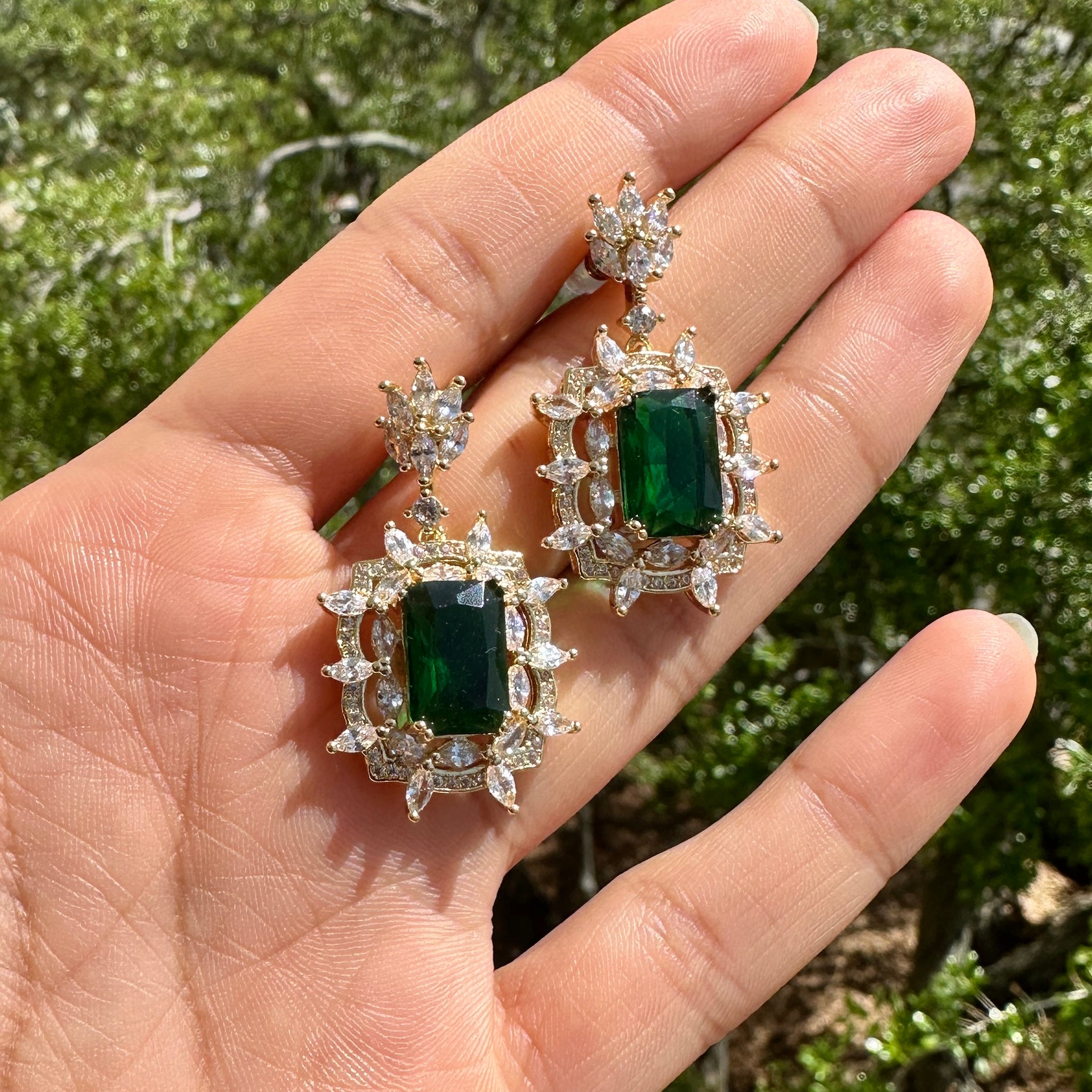 Gold Emerald Starburst Princess Earrings