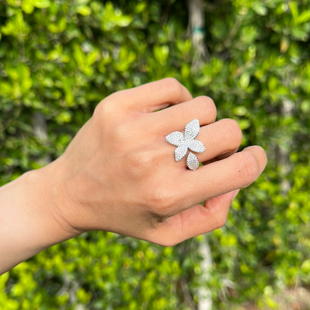 Petite Pave Flower Ring