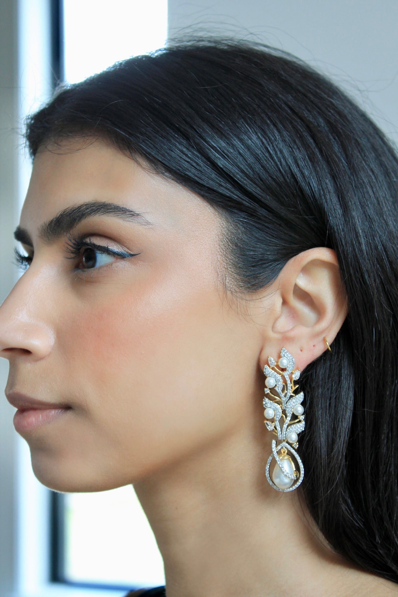Pearl & Vine Diamondesque Earrings