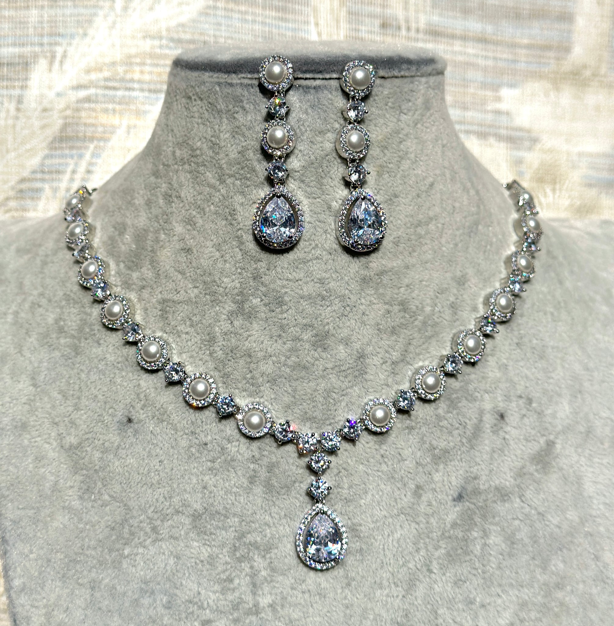Diamondesque Pearl Teardrop Pendant Choker Necklace & Earrings Set