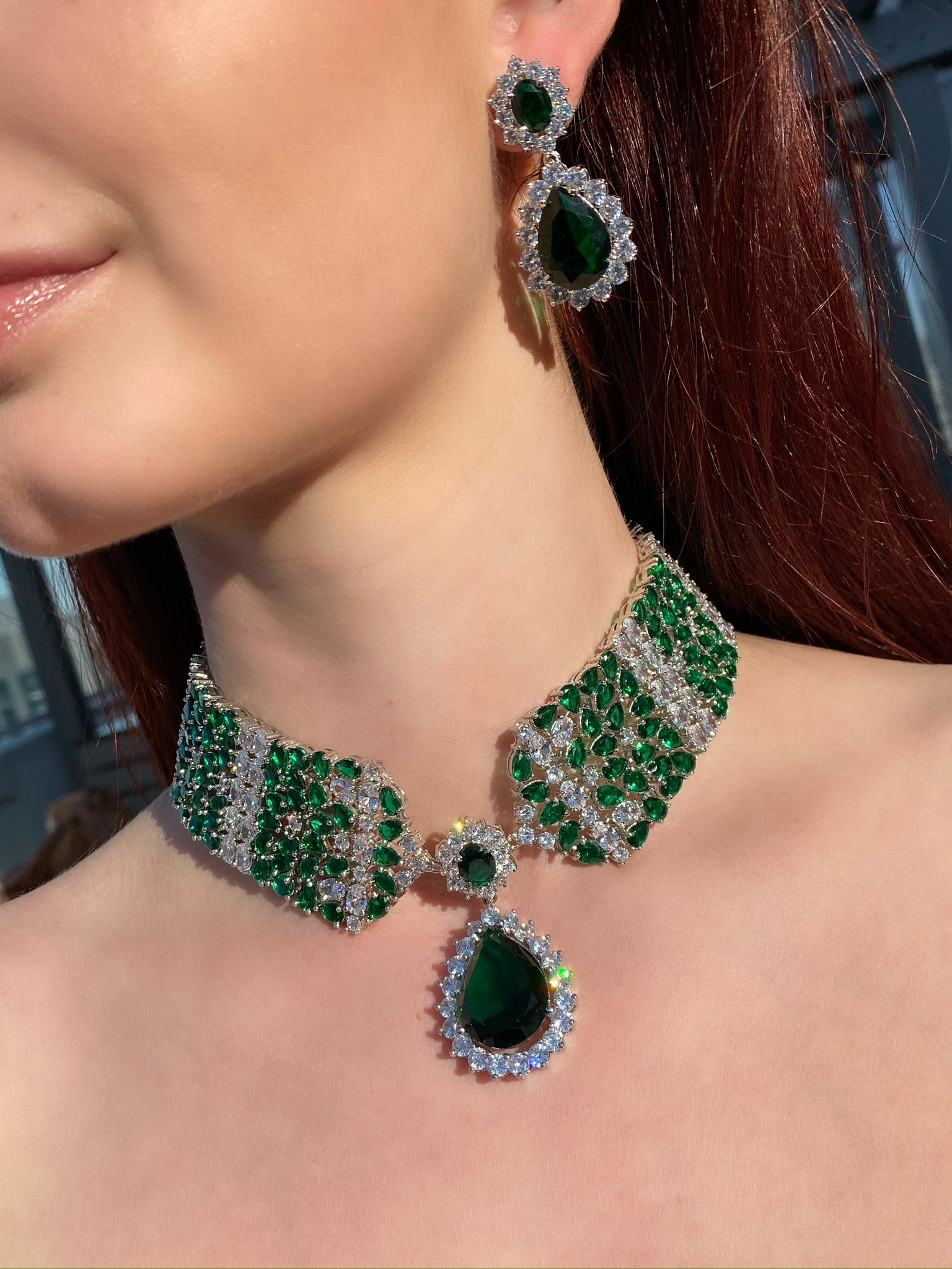 Emerald Teardrop Pendant Choker Necklace and Earrings