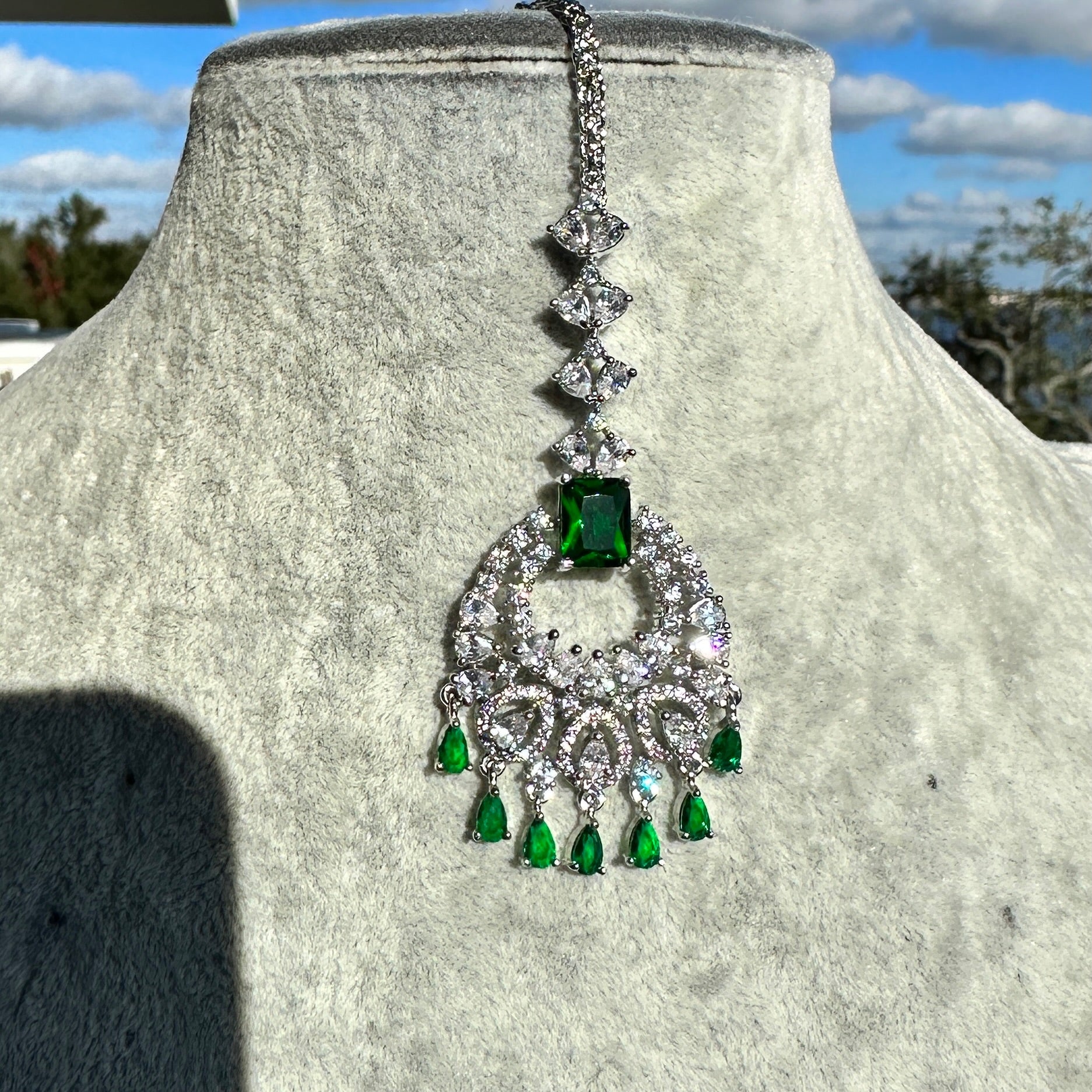 Emerald Green Princess Diamondesque Tikka
