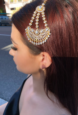 Diamondesque starburst jhoomar headpiece on model